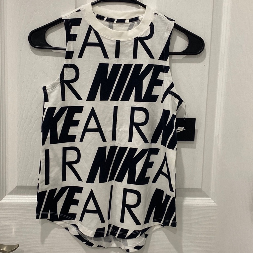 Nike muscle tank